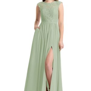 *NWT* Arden Azazie Dusty Sage